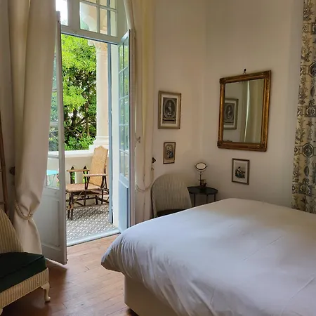 Dans Jolie 1900 Apartment *